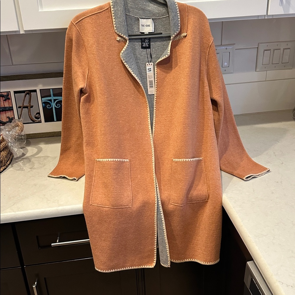 NIC+ZOE Peach Cardigan with Cream edging and  gray inside